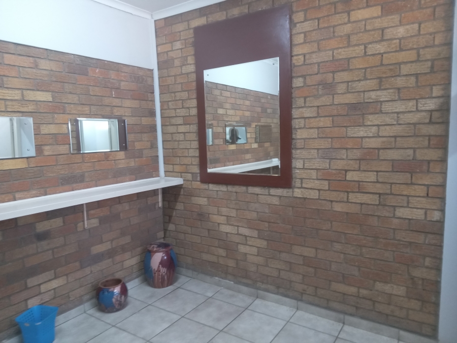 To Let commercial Property for Rent in Apex Gauteng
