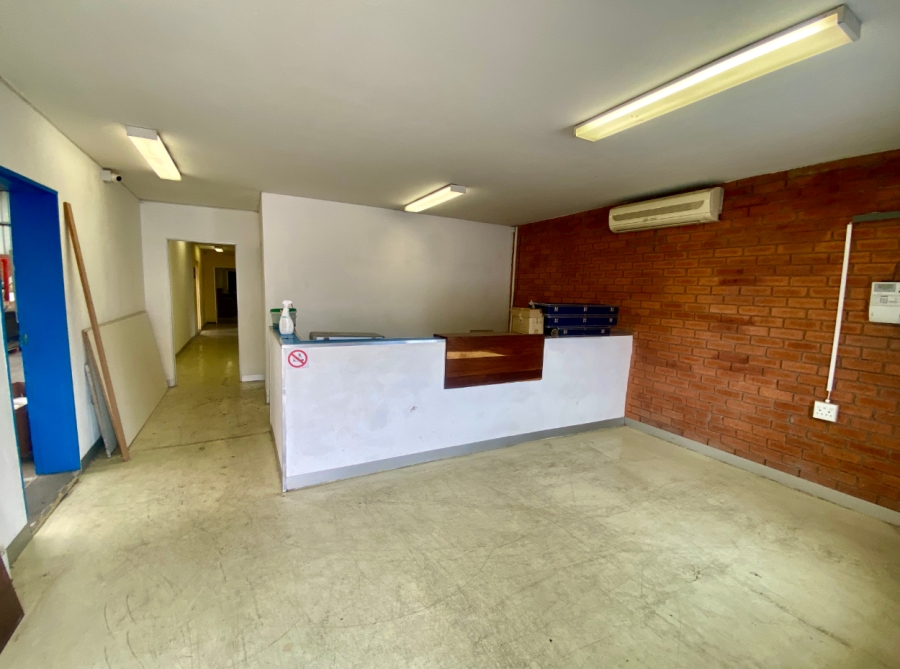 To Let commercial Property for Rent in Randjespark Gauteng