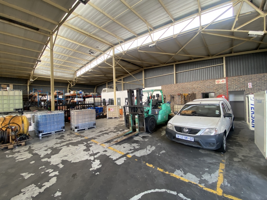 To Let commercial Property for Rent in Halfway House Gauteng