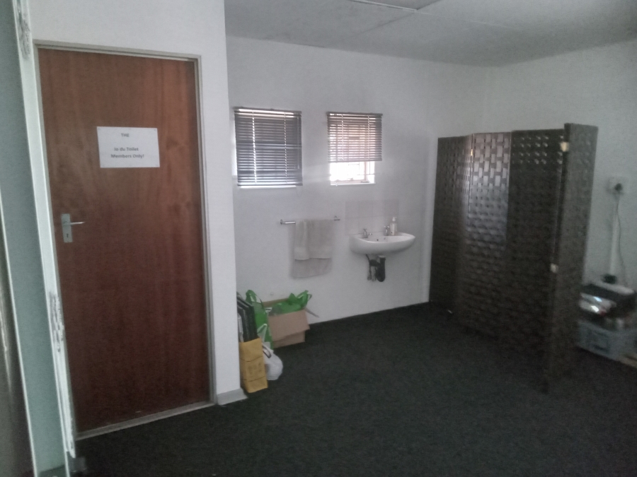 To Let commercial Property for Rent in Jet Park Gauteng