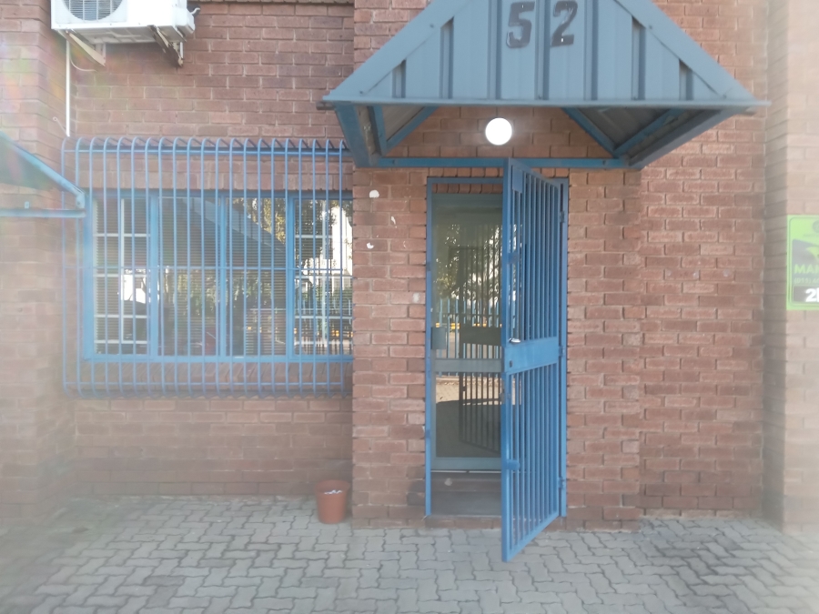 To Let commercial Property for Rent in Jet Park Gauteng
