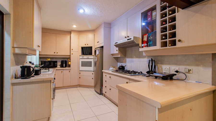 9 Bedroom Property for Sale in Bedfordview Gauteng