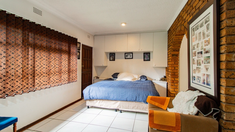 9 Bedroom Property for Sale in Bedfordview Gauteng