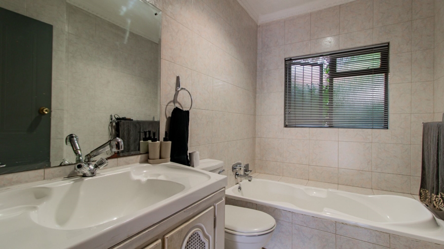 9 Bedroom Property for Sale in Bedfordview Gauteng