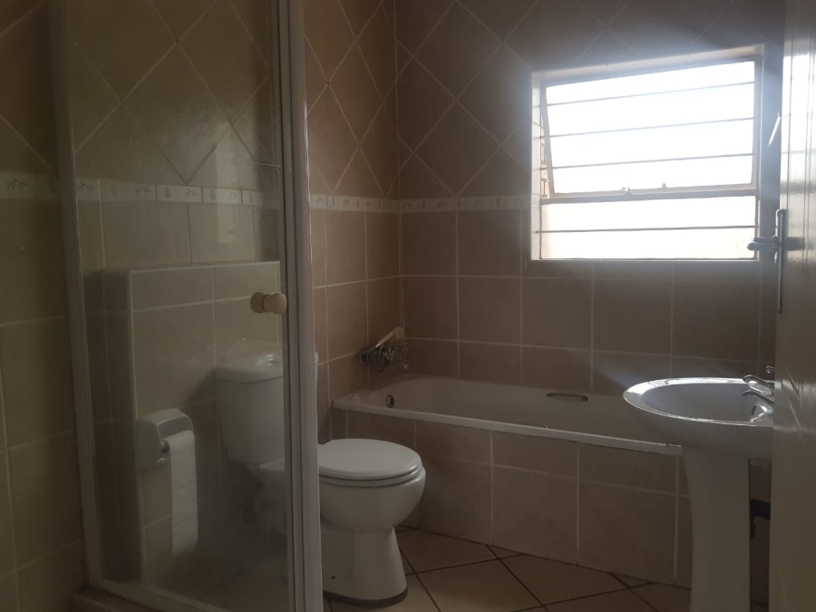 2 Bedroom Property for Sale in Celtisdal Gauteng