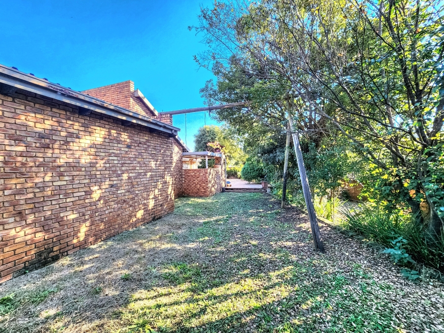 4 Bedroom Property for Sale in Radiokop Gauteng