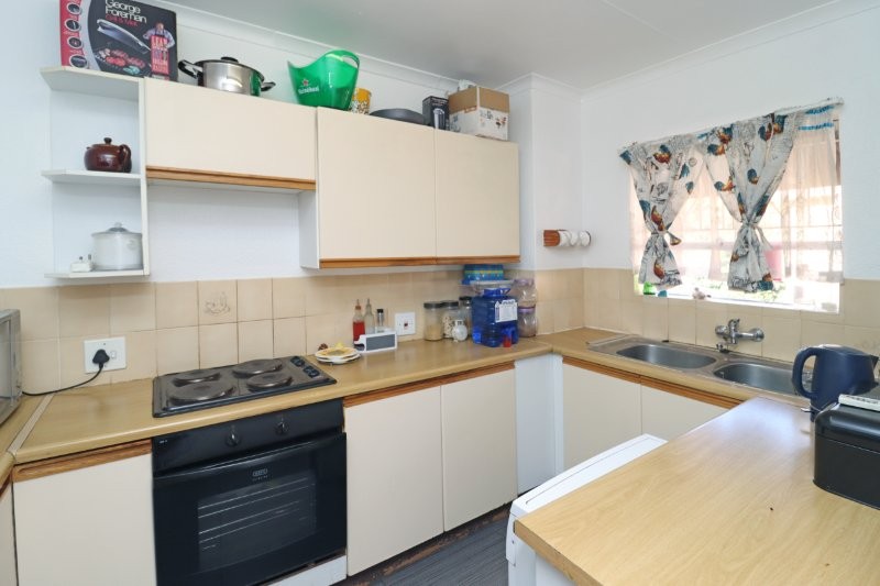 2 Bedroom Property for Sale in Robindale Gauteng