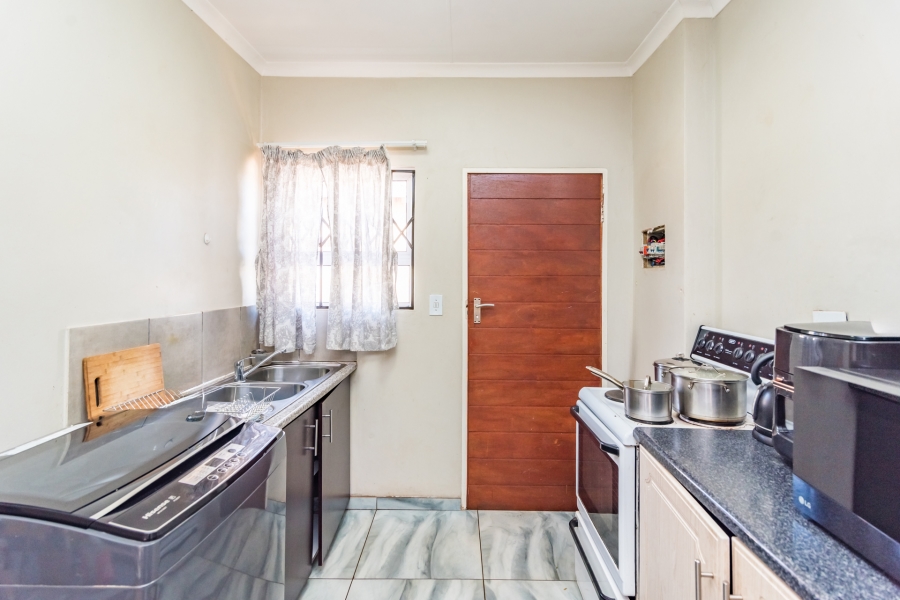 2 Bedroom Property for Sale in Lehae Gauteng