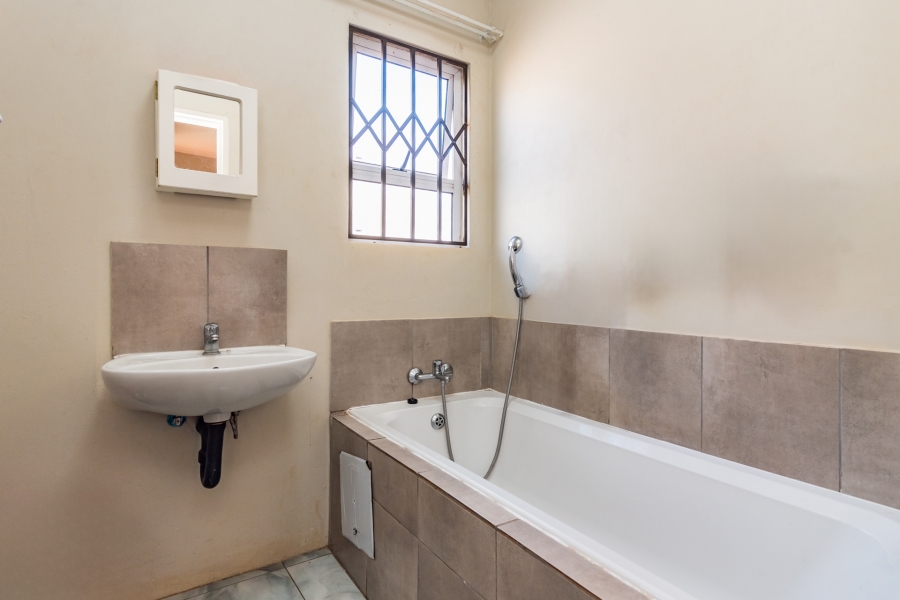 2 Bedroom Property for Sale in Lehae Gauteng