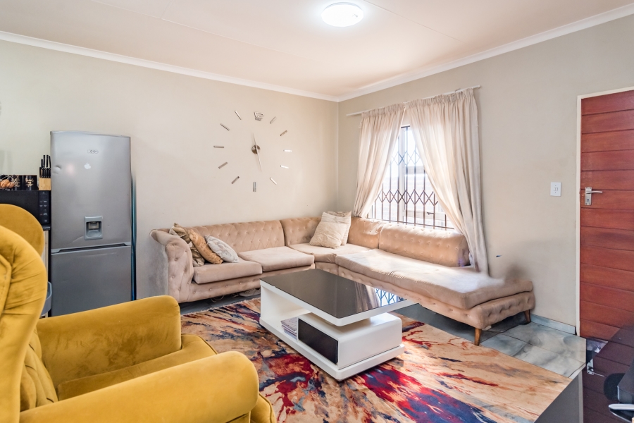 2 Bedroom Property for Sale in Lehae Gauteng