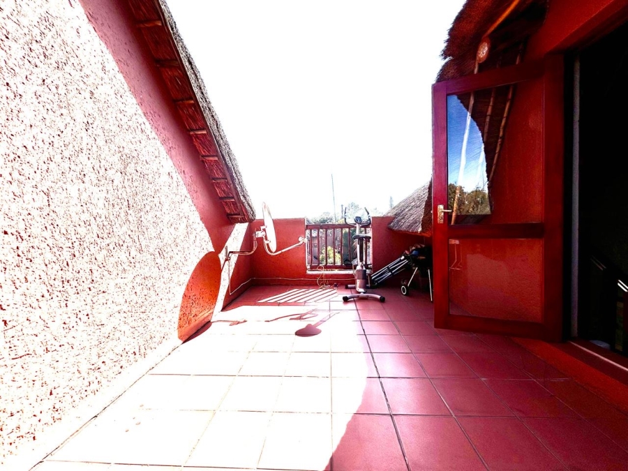 1 Bedroom Property for Sale in Sunninghill Gauteng