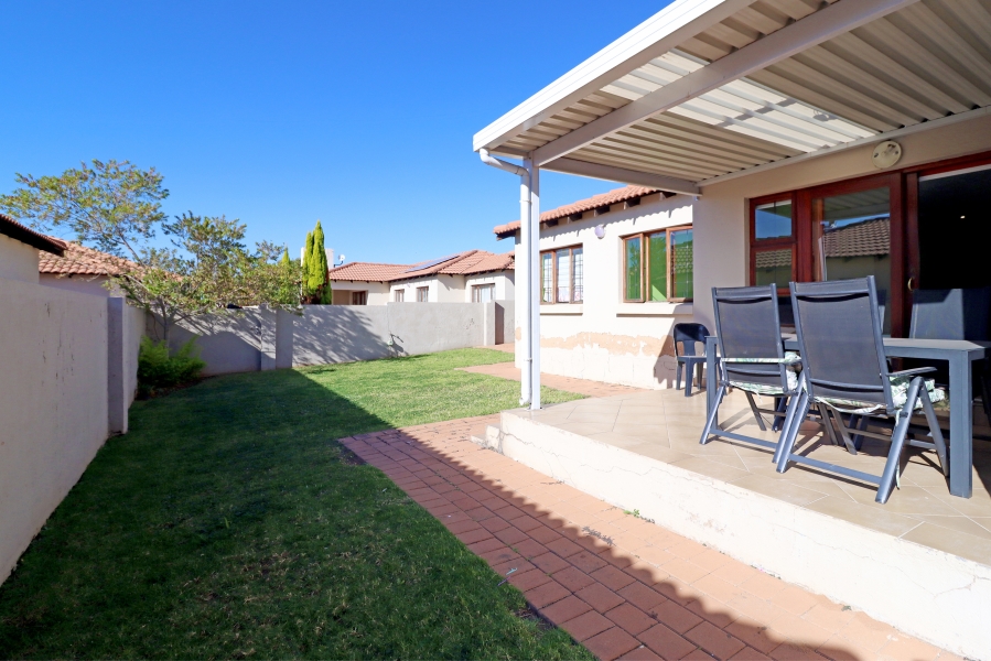 3 Bedroom Property for Sale in Thatchfield Hills Gauteng