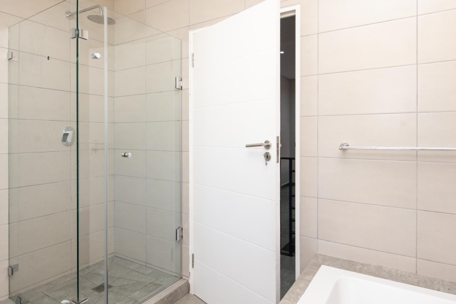 3 Bedroom Property for Sale in Crowthorne AH Gauteng