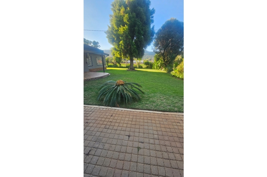 5 Bedroom Property for Sale in Mountain View Gauteng