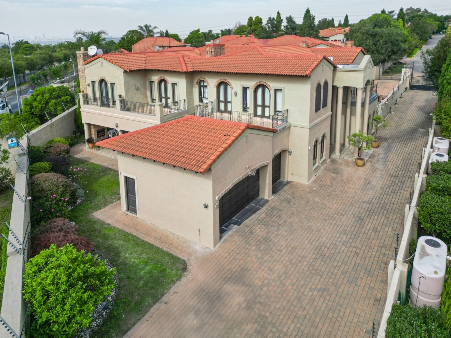 6 Bedroom Property for Sale in Beverley Gauteng