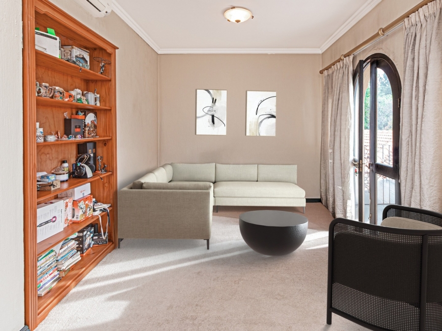 6 Bedroom Property for Sale in Beverley Gauteng