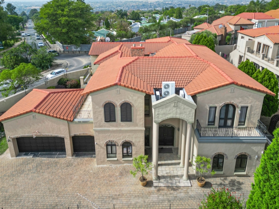 6 Bedroom Property for Sale in Beverley Gauteng