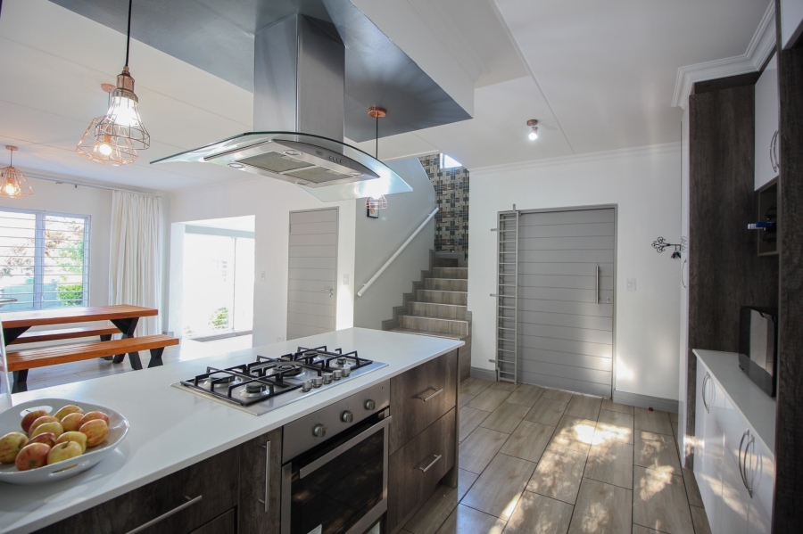 3 Bedroom Property for Sale in Broadacres Gauteng