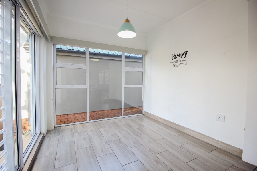 3 Bedroom Property for Sale in Broadacres Gauteng
