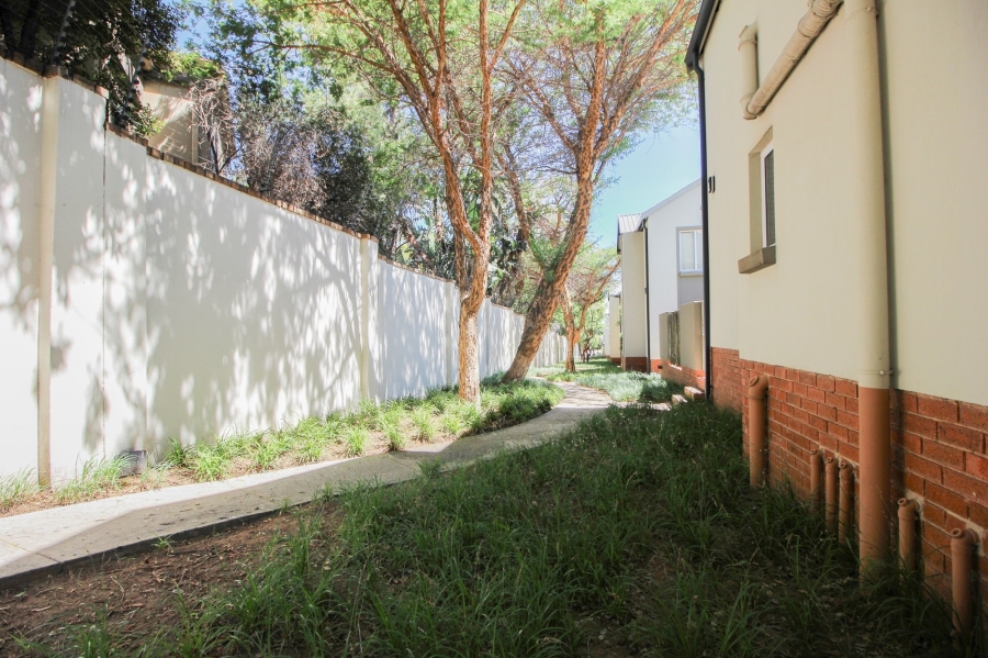 3 Bedroom Property for Sale in Broadacres Gauteng