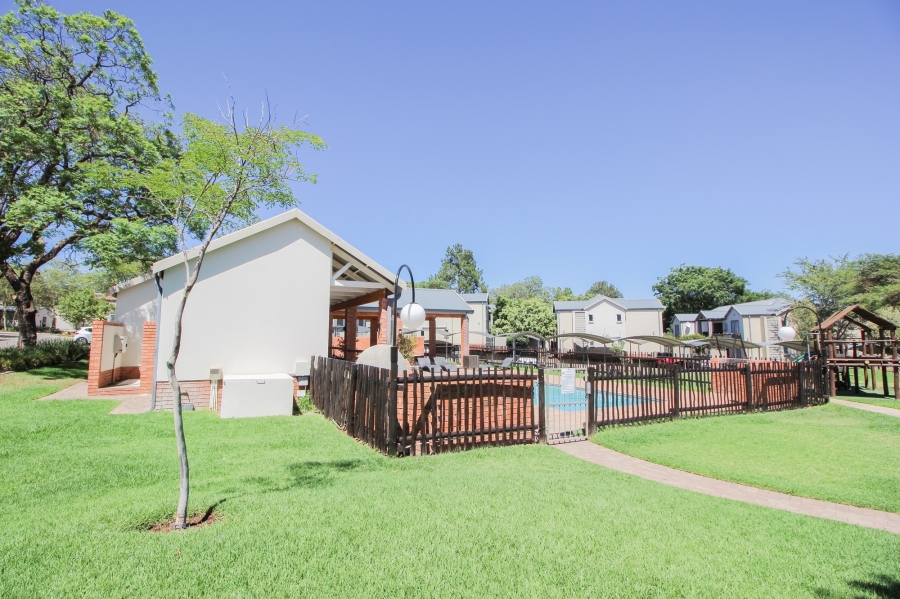 3 Bedroom Property for Sale in Broadacres Gauteng