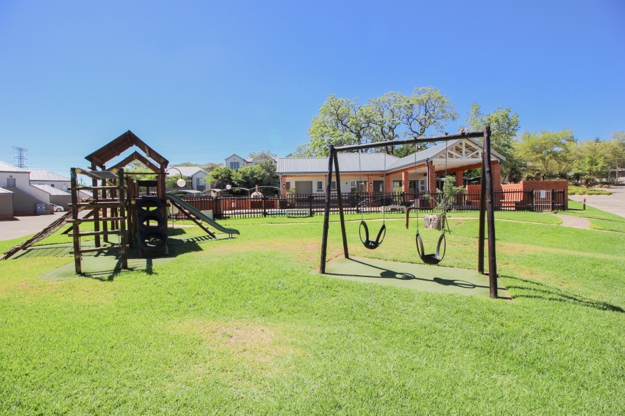 3 Bedroom Property for Sale in Broadacres Gauteng
