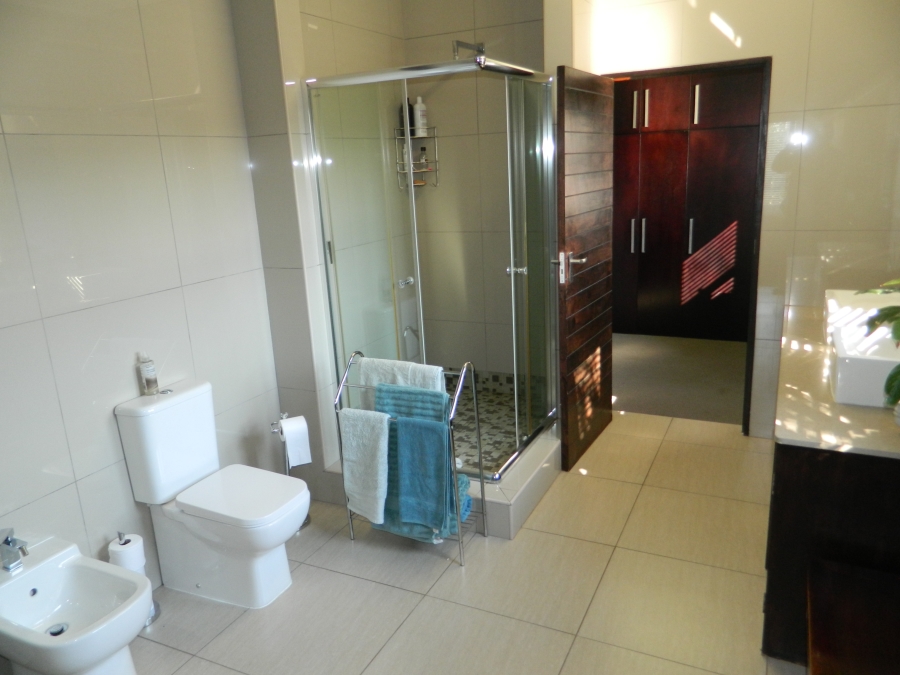 4 Bedroom Property for Sale in Silver Lakes Golf Estate Gauteng