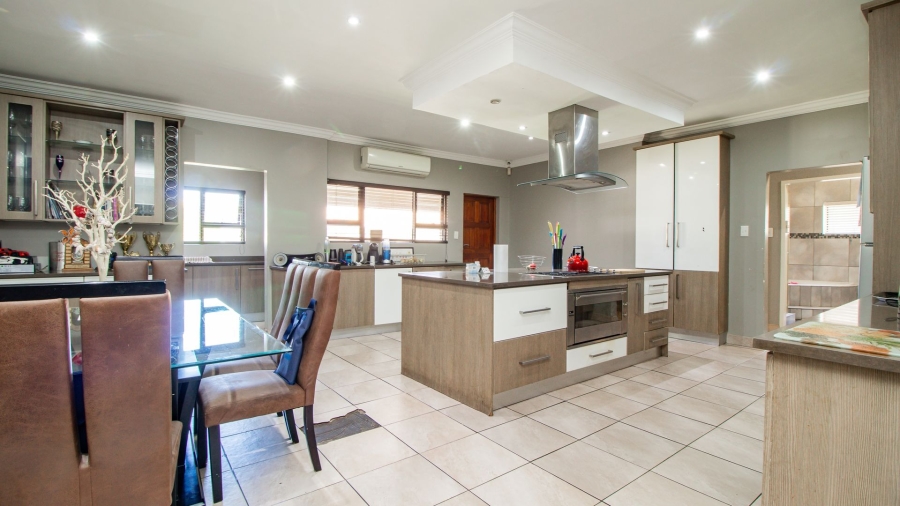 3 Bedroom Property for Sale in Farrarmere Gauteng