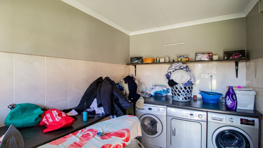 3 Bedroom Property for Sale in Farrarmere Gauteng