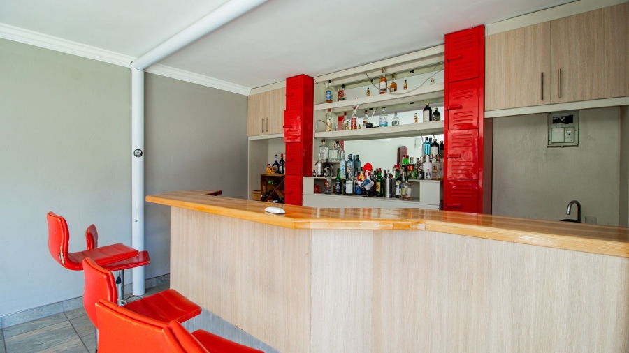 3 Bedroom Property for Sale in Farrarmere Gauteng