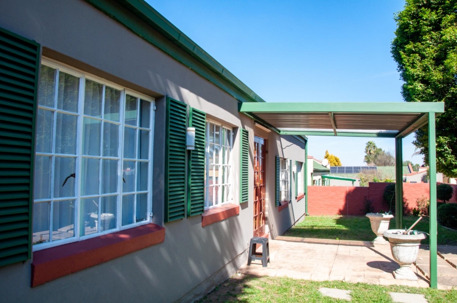 3 Bedroom Property for Sale in Halfway Gardens Gauteng