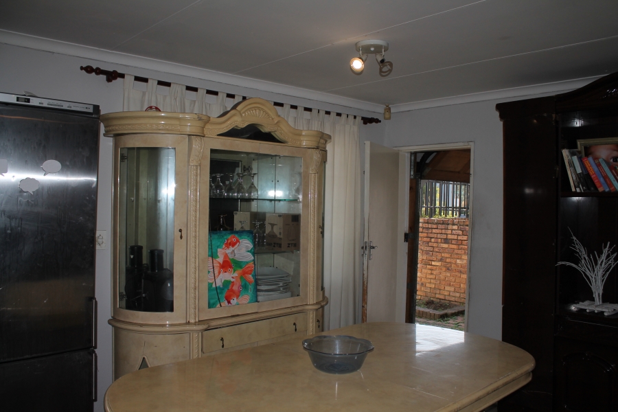3 Bedroom Property for Sale in Mulbarton Gauteng