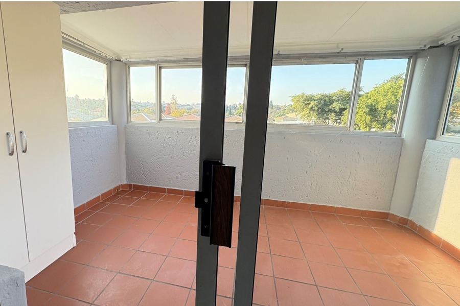 1 Bedroom Property for Sale in Discovery Gauteng