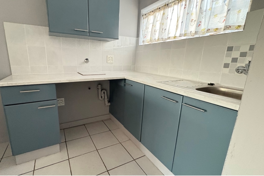 1 Bedroom Property for Sale in Discovery Gauteng