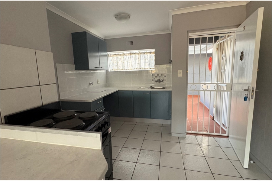 1 Bedroom Property for Sale in Discovery Gauteng
