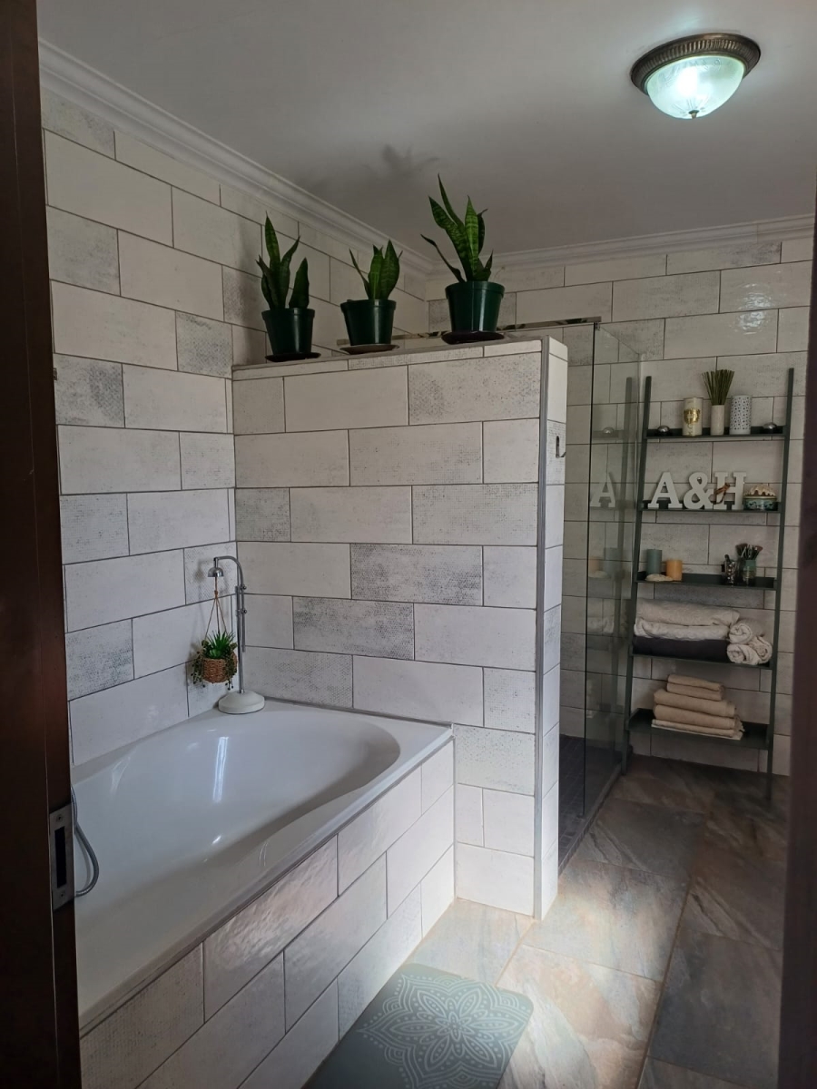 3 Bedroom Property for Sale in Ardenwold SH Gauteng