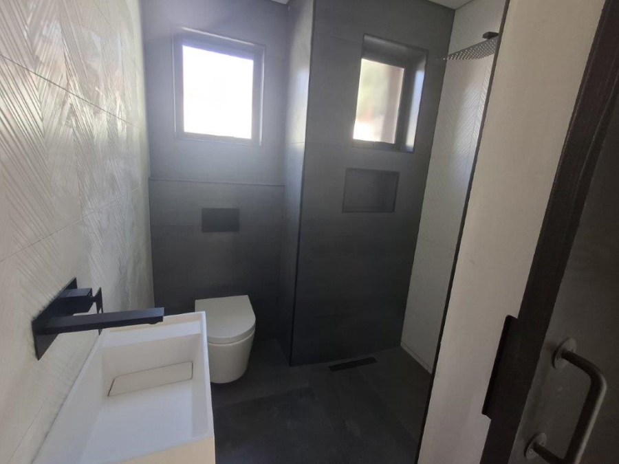 To Let 4 Bedroom Property for Rent in Dunvegan Gauteng