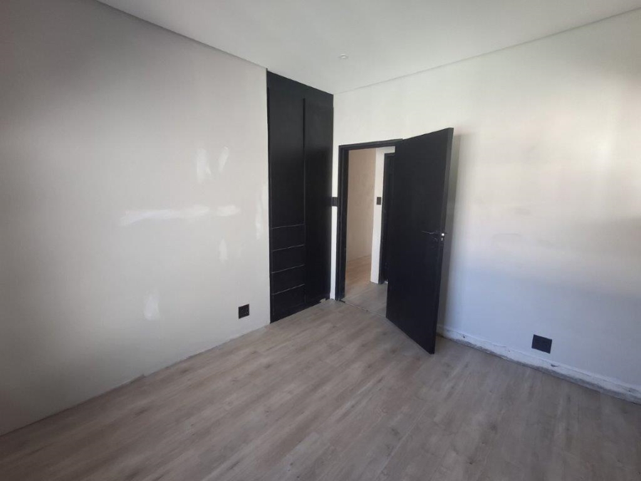 To Let 4 Bedroom Property for Rent in Dunvegan Gauteng