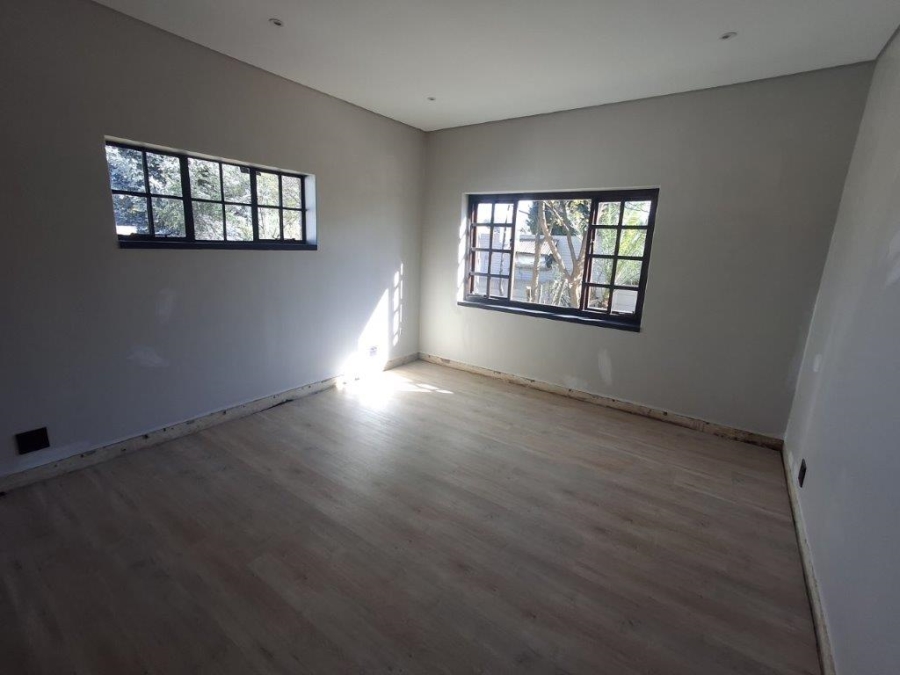 To Let 4 Bedroom Property for Rent in Dunvegan Gauteng