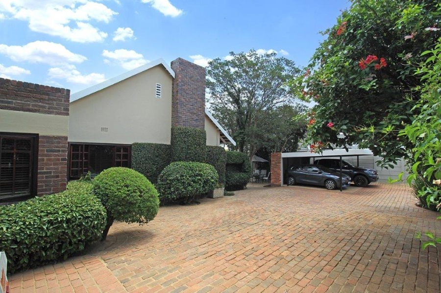 To Let 4 Bedroom Property for Rent in Dunvegan Gauteng