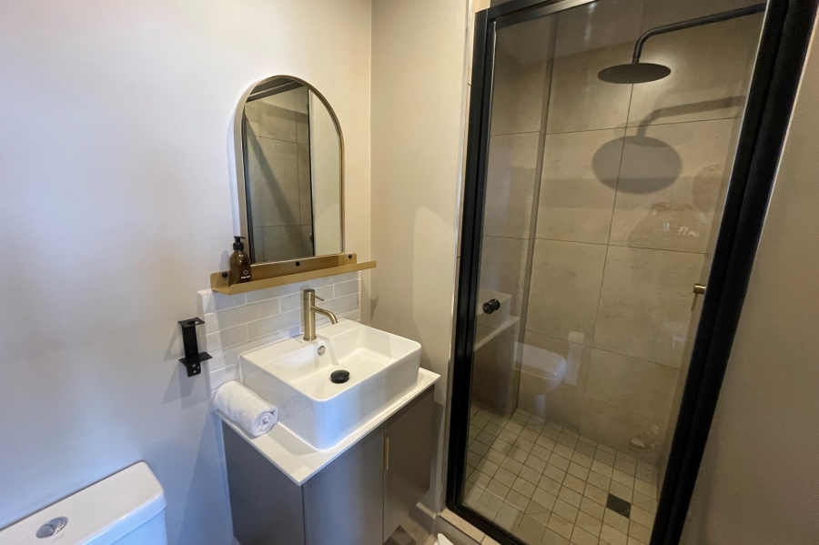 To Let 1 Bedroom Property for Rent in Sandown Gauteng