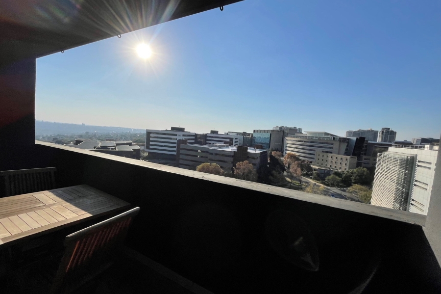 To Let 1 Bedroom Property for Rent in Sandown Gauteng