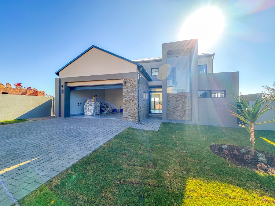 4 Bedroom Property for Sale in Fountainbrook Estate Gauteng