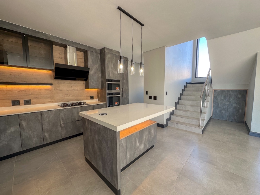4 Bedroom Property for Sale in Fountainbrook Estate Gauteng