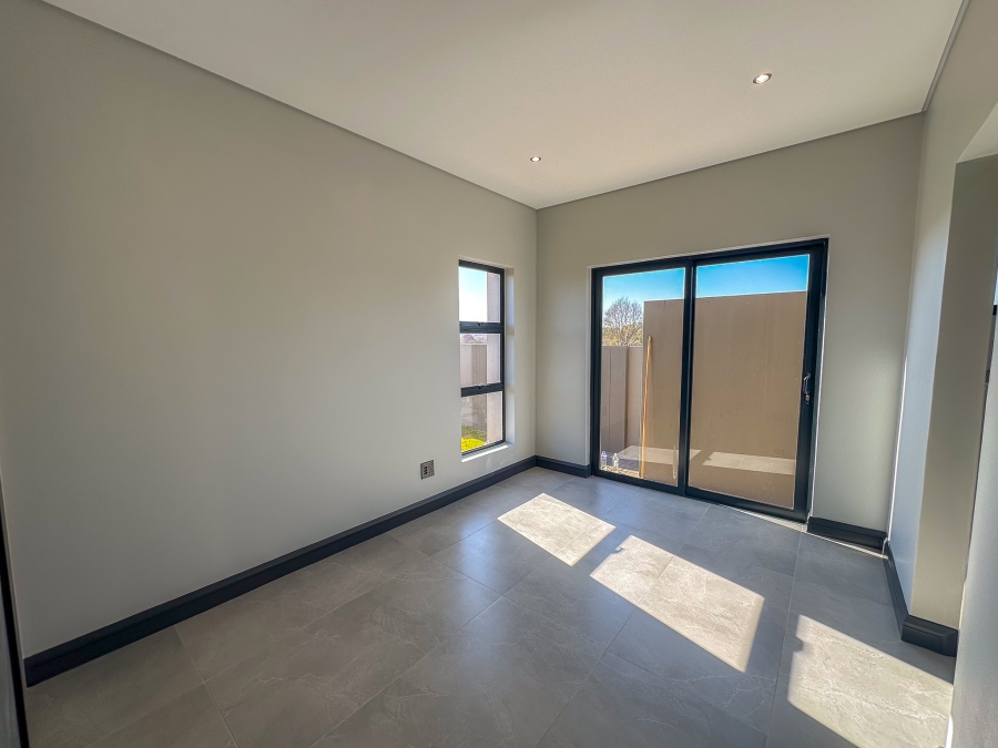 4 Bedroom Property for Sale in Fountainbrook Estate Gauteng
