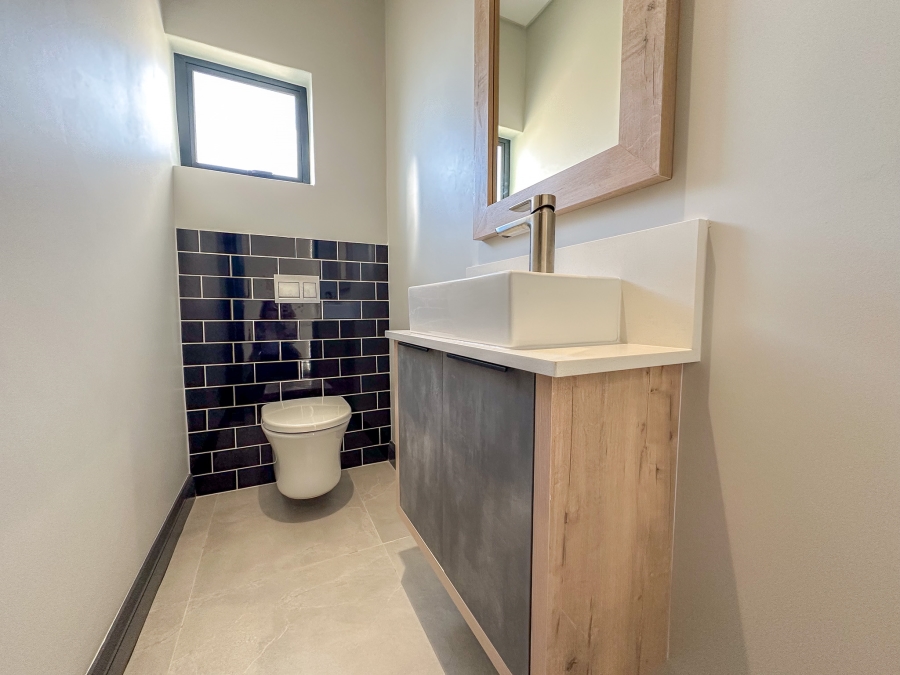4 Bedroom Property for Sale in Fountainbrook Estate Gauteng
