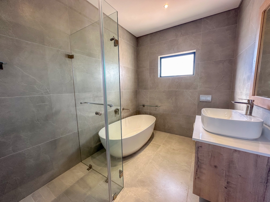 4 Bedroom Property for Sale in Fountainbrook Estate Gauteng