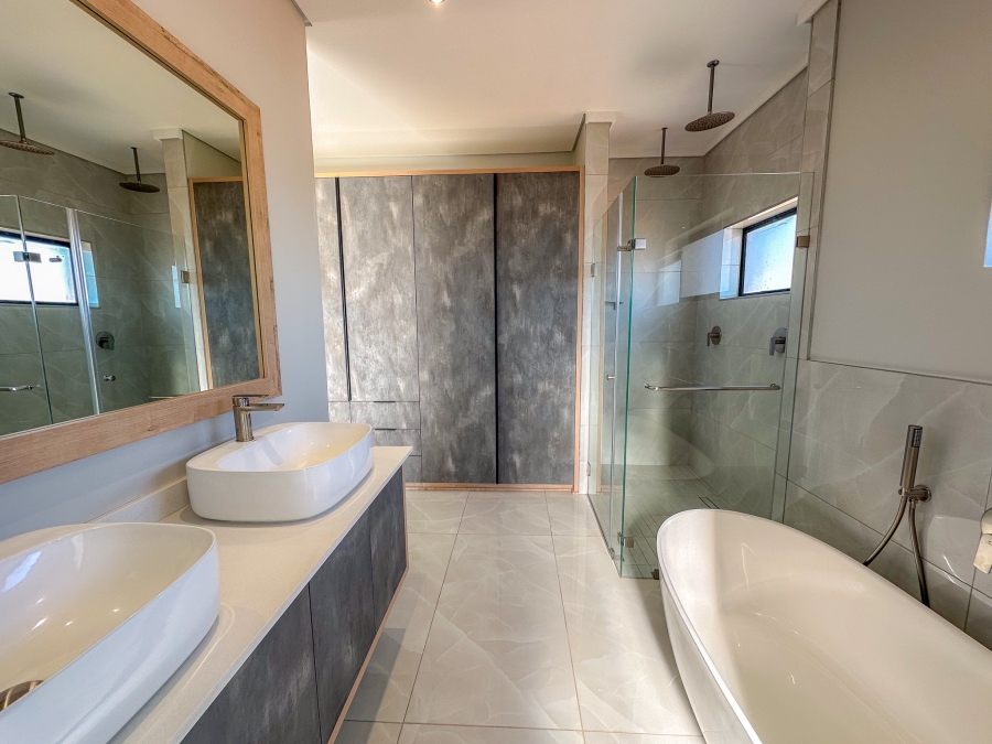 4 Bedroom Property for Sale in Fountainbrook Estate Gauteng
