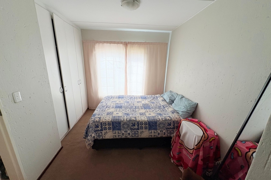 To Let 2 Bedroom Property for Rent in Comet Gauteng
