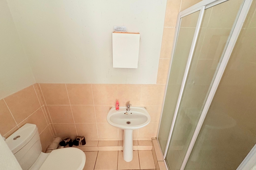 To Let 2 Bedroom Property for Rent in Comet Gauteng
